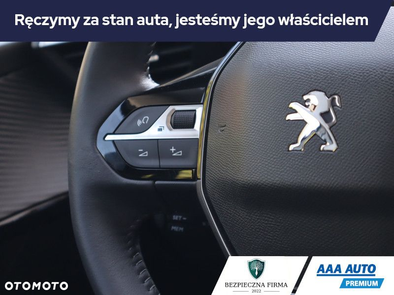 Peugeot 208 - 17