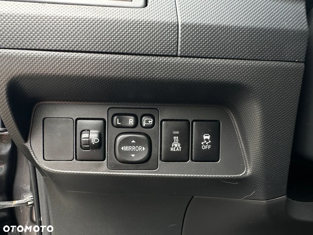 Toyota Auris - 16