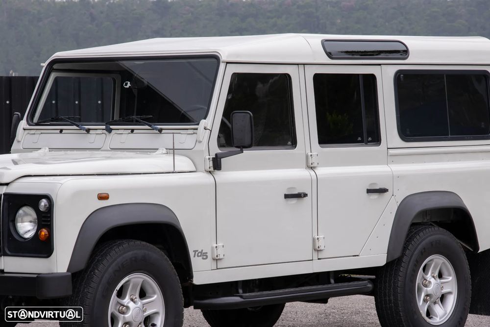 Land Rover Defender 110 2.5 Td5 E - 3