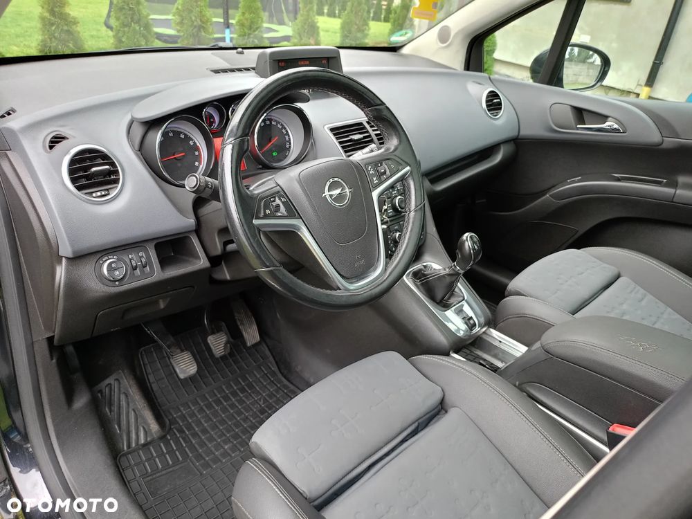 Opel Meriva - 12