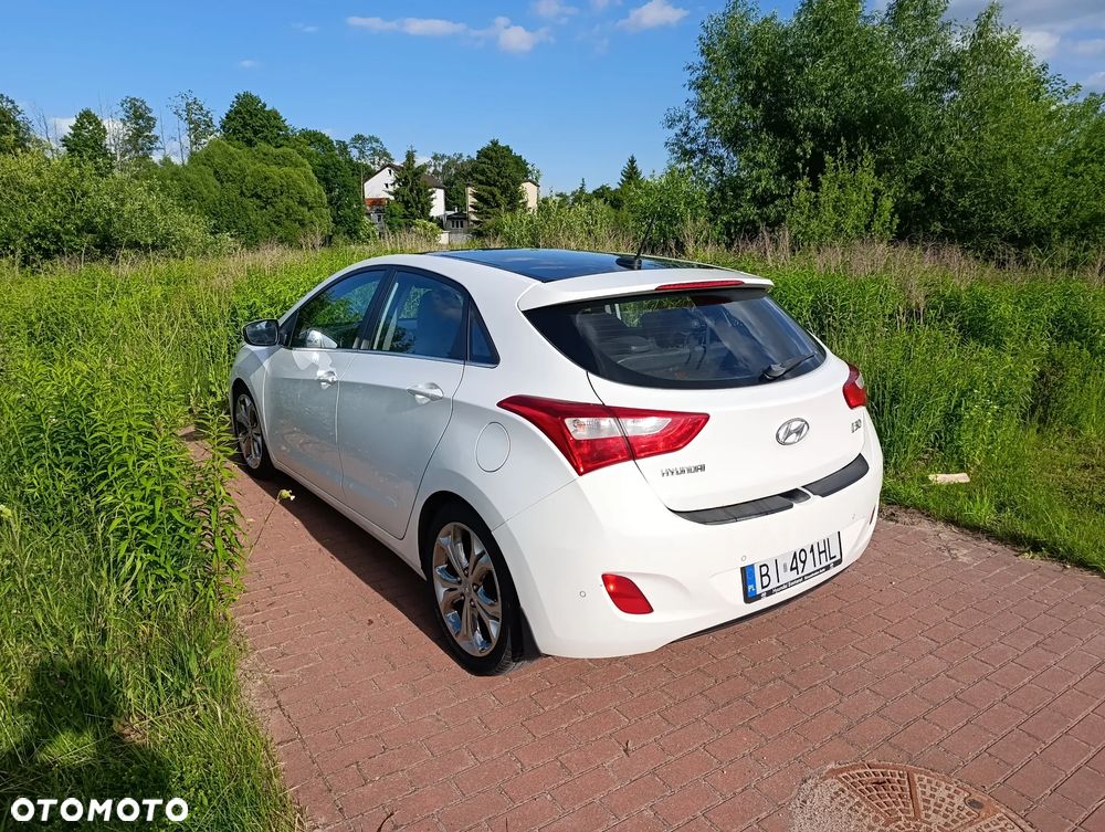 Hyundai i30 1.6 CRDi Premium - 12