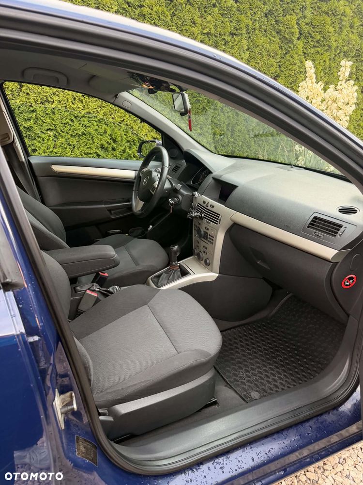 Opel Astra 1.6 Enjoy - 7