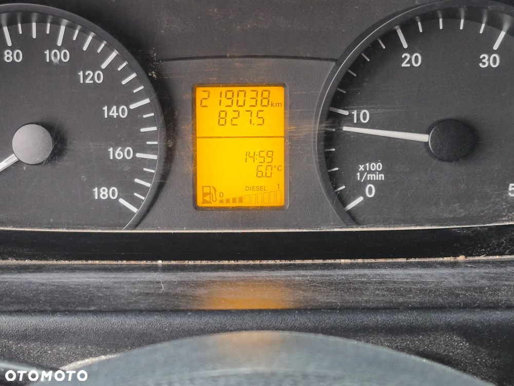 Mercedes-Benz Sprinter 906 - 8