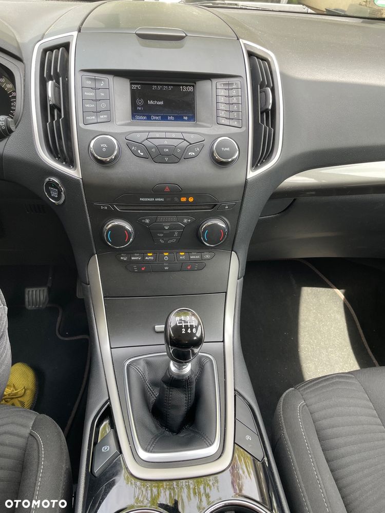 Ford S-Max - 26