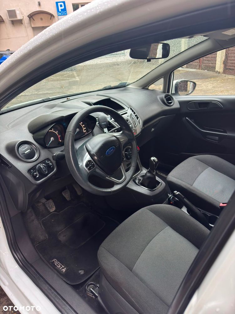 Ford Fiesta - 7