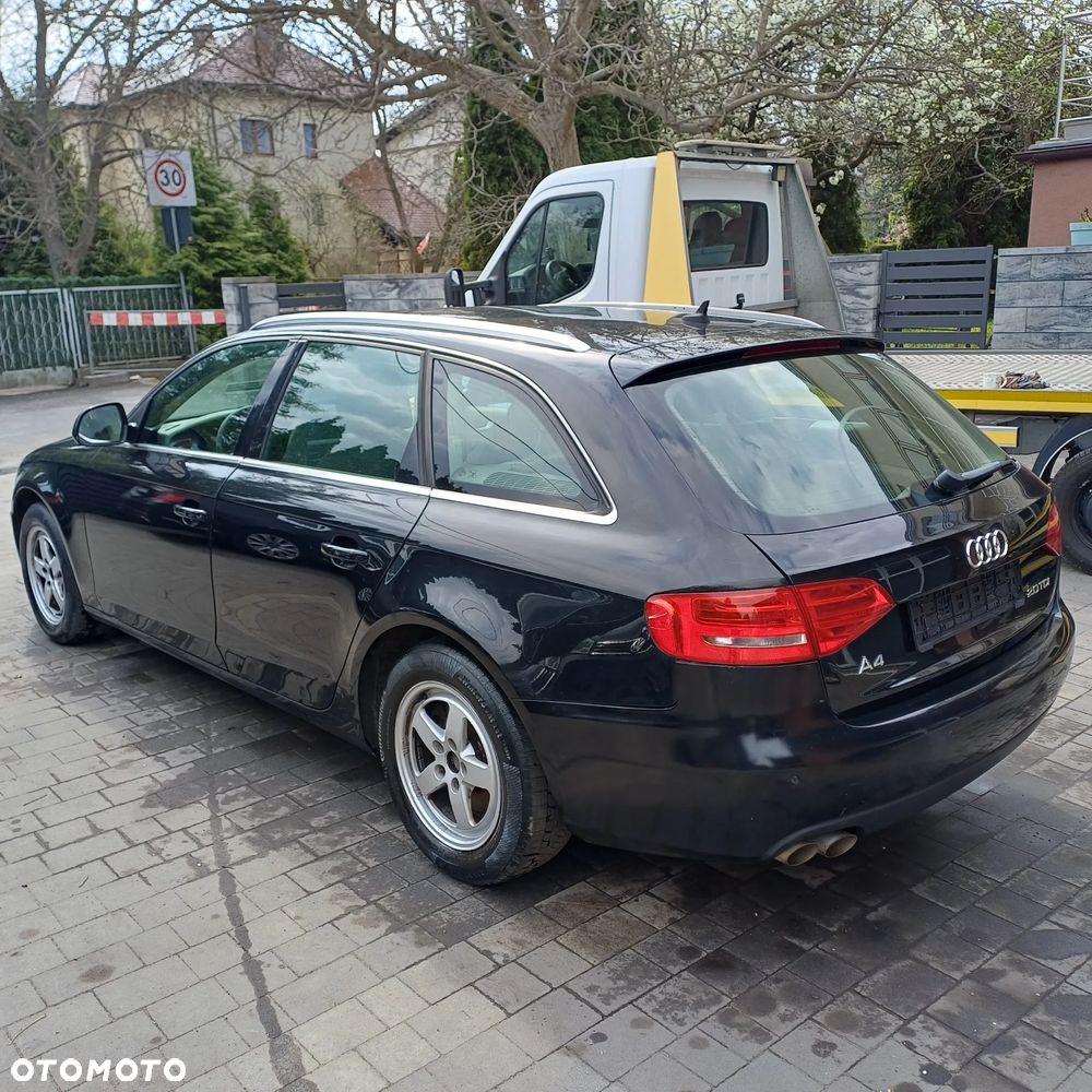 Audi A4 Avant 2.0 TDI DPF Attraction - 5