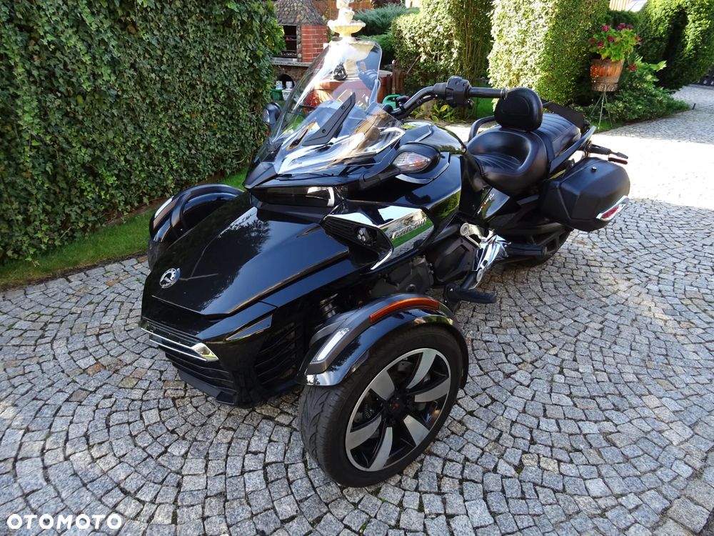 Can-Am Spyder - 6