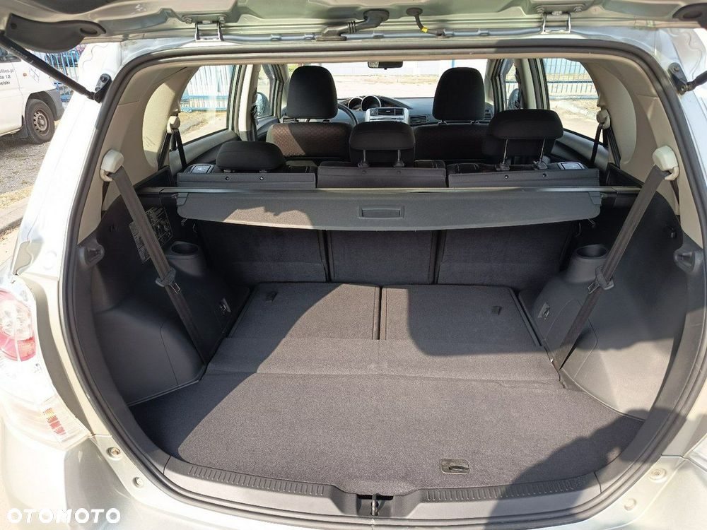 Toyota Verso - 8