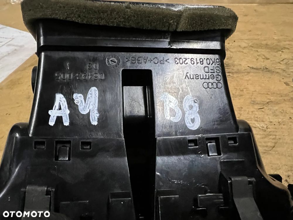 Kratka nawiewu powietrza tył tylna Audi A4 B8 Lift 8K0819203H - 6