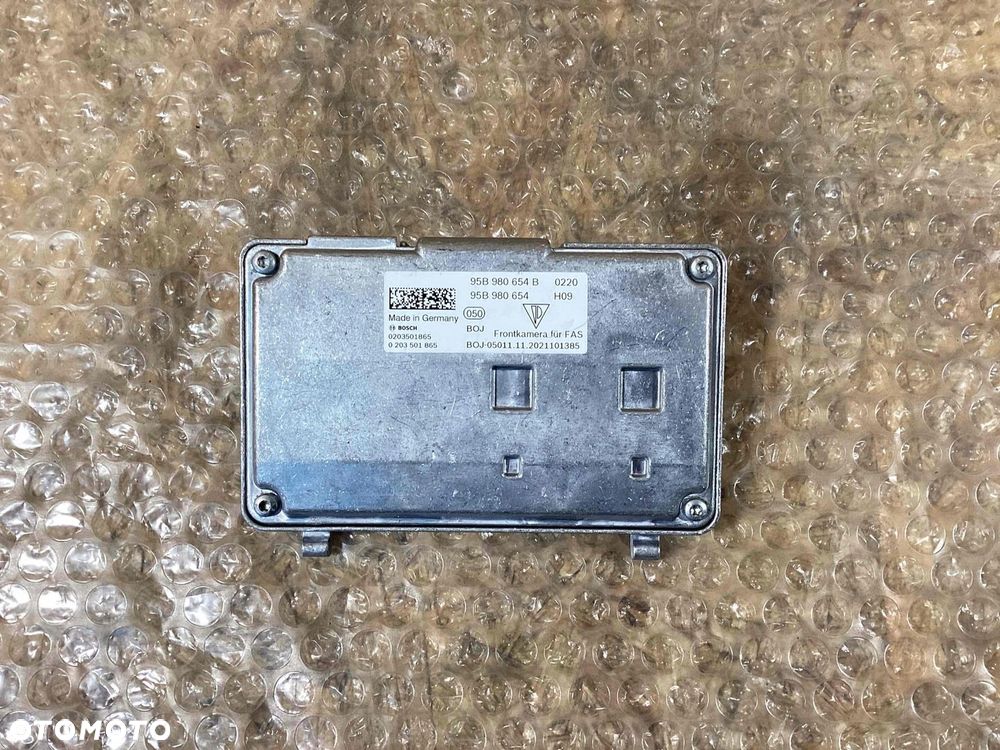 PORSCHE MACAN KAMERA SZYBY PRZEDNIEJ / CZOŁOWEJ 95B980654D 95B980654B