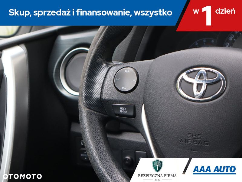 Toyota Auris - 17