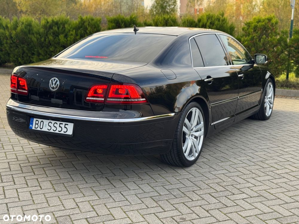 Volkswagen Phaeton 2012 photo 5