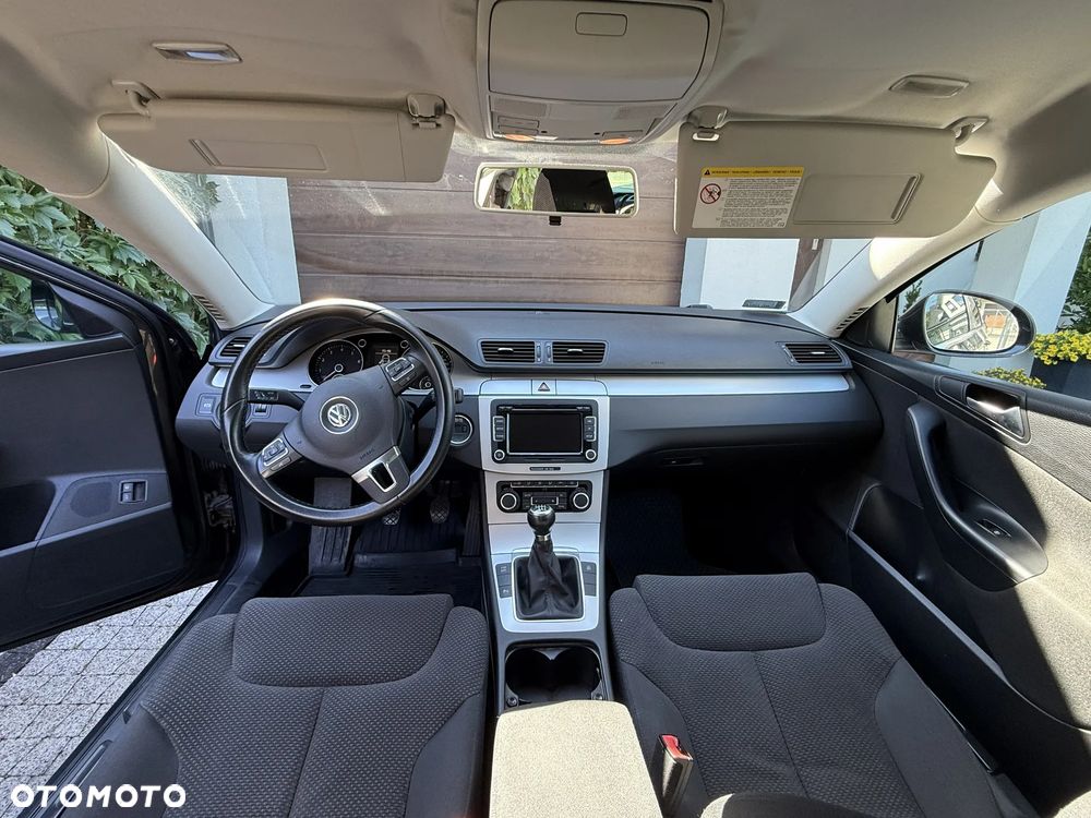 Volkswagen Passat Variant 1.8 TSI Comfortline - 9