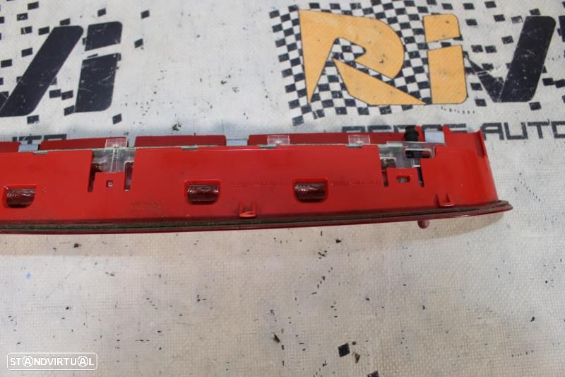 3º Stop Volkswagen Polo (6R1, 6C1)  5K0945087b / 5K0 945 087 B / Terce - 5
