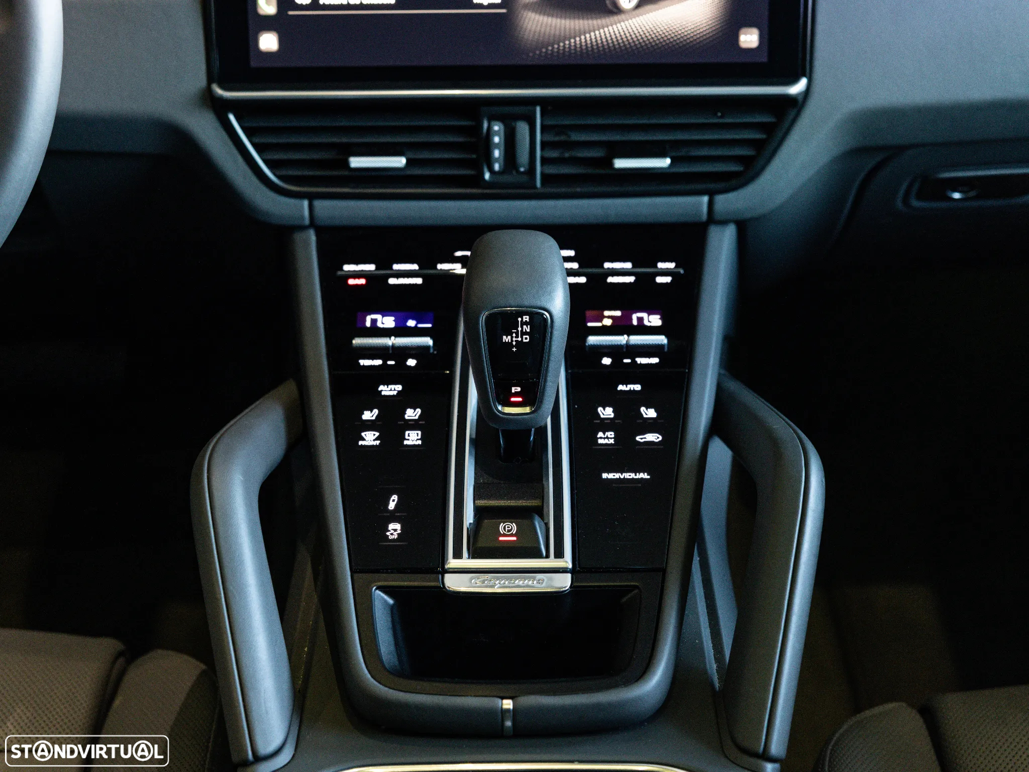 Porsche Cayenne E-Hybrid Platinum Edition - 36