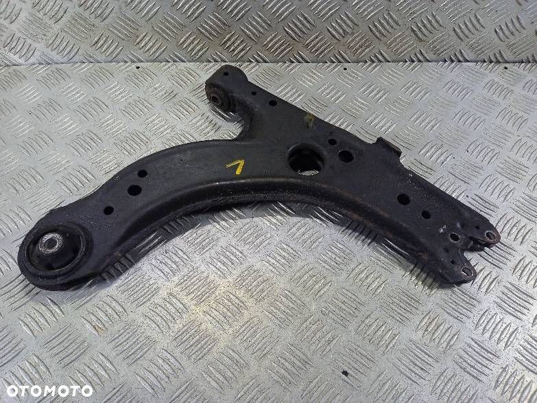 WAHACZ LEWY PRZEDNI VOLKSWAGEN NEW BEETLE - 1