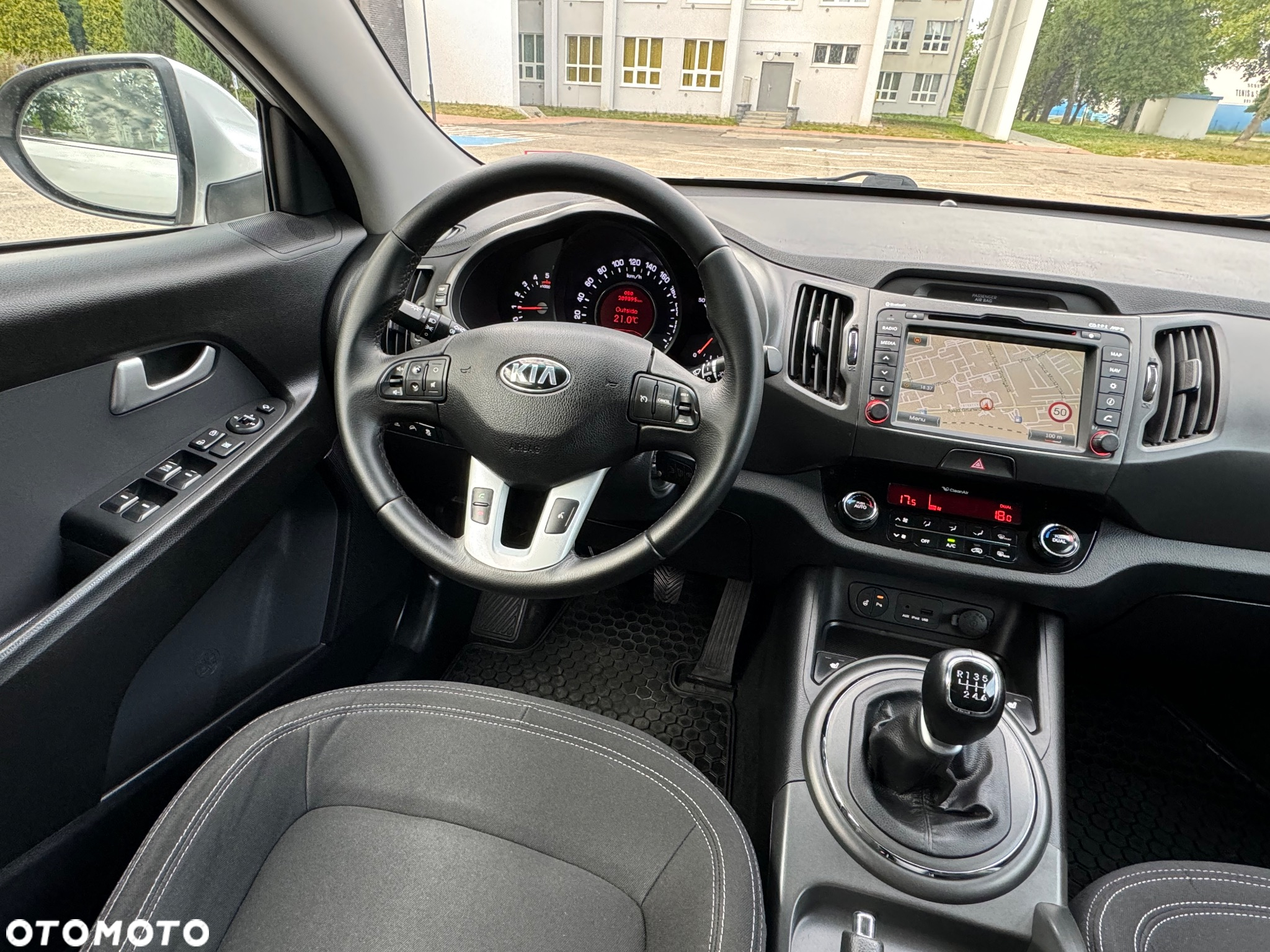 Kia Sportage 2.0 CRDI AWD Fifa World Cup Edition - 21