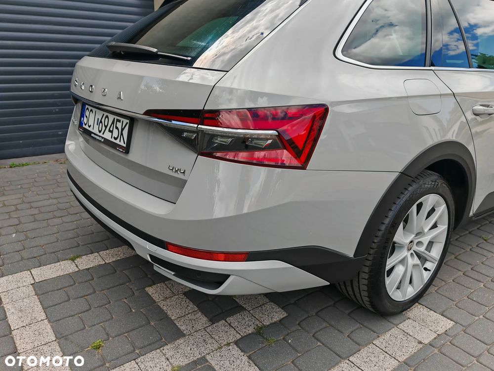 Skoda Superb 2.0 TDI SCR 4x4 Scout DSG - 13