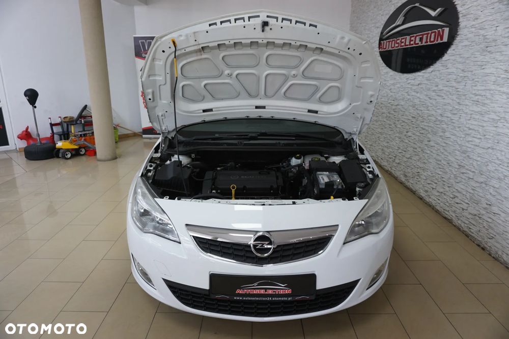Opel Astra 1.6 - 8
