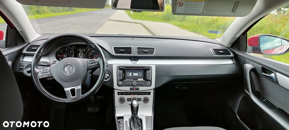 Volkswagen Passat - 10