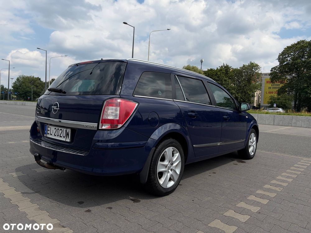 Opel Astra 1.7 CDTI - 9