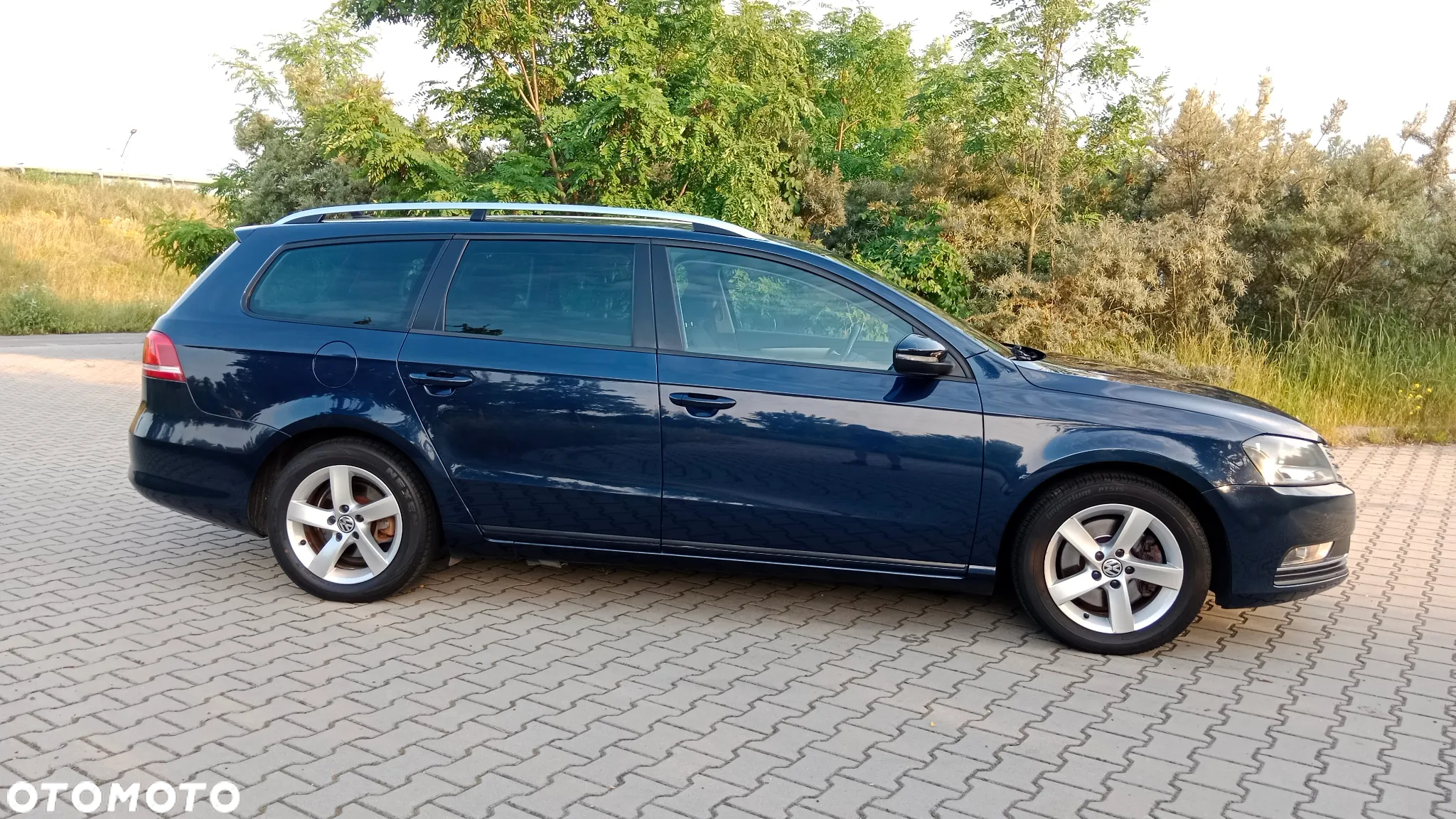Volkswagen Passat 1.6 TDI Comfortline - 20