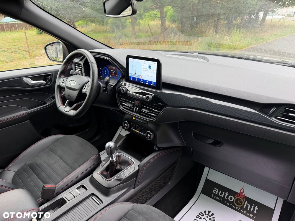 Ford Kuga 1.5 EcoBlue ST-LINE - 27