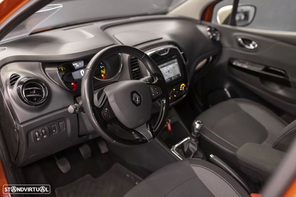 Renault Captur 1.5 dCi Exclusive - 19