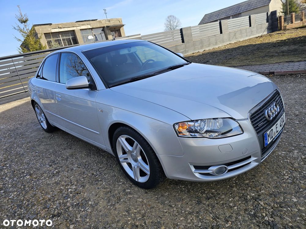 Audi A4 Limousine - 26