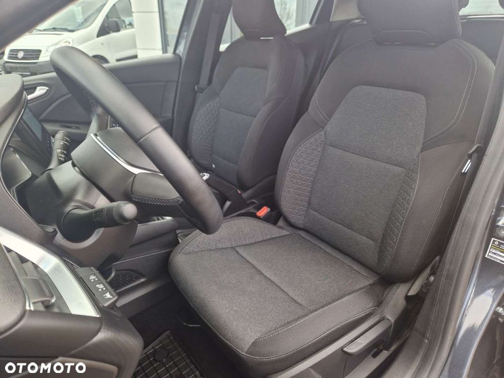 Renault Clio - 10