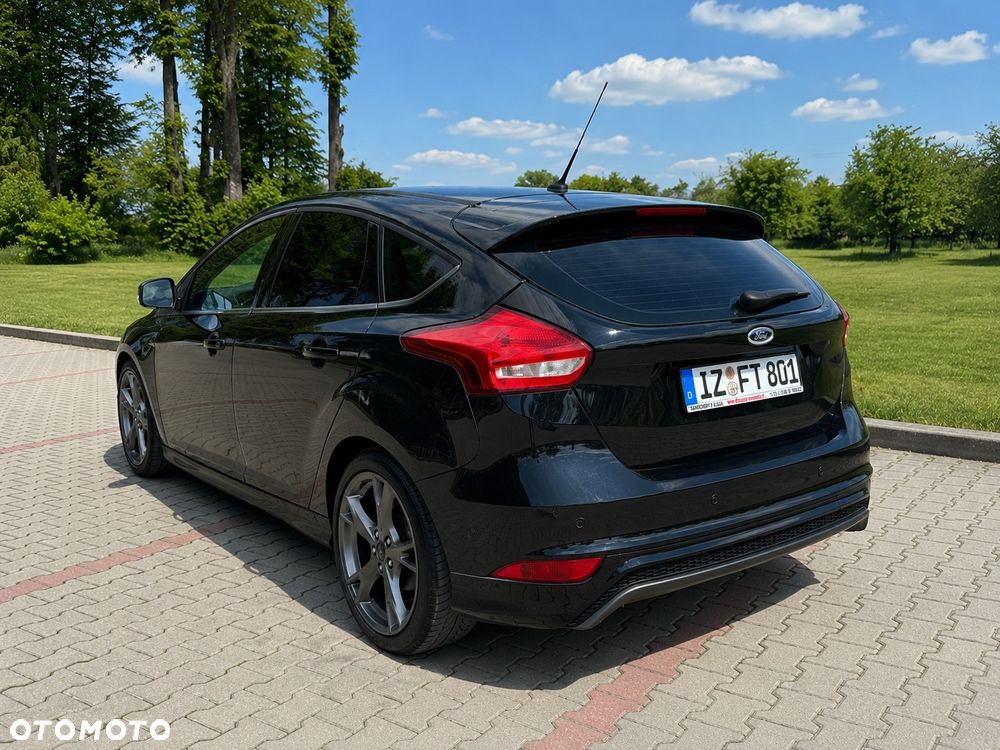 Ford Focus 1.0 EcoBoost Start-Stopp-System ST-LINE DESIGN - 7