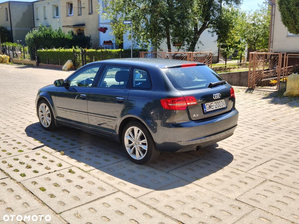 Audi A3 Sportback - 3