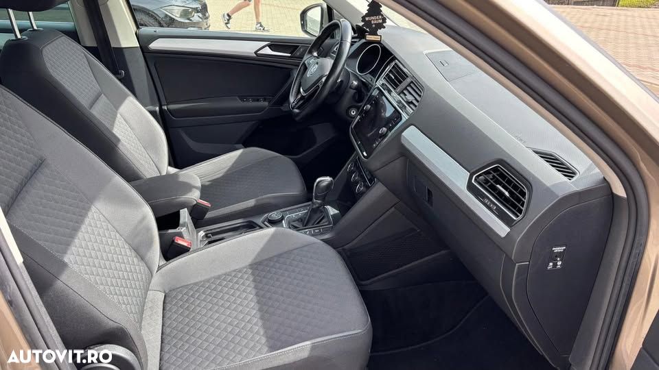 Volkswagen Tiguan 2.0 TDI 4Mot DSG Comfortline - 8