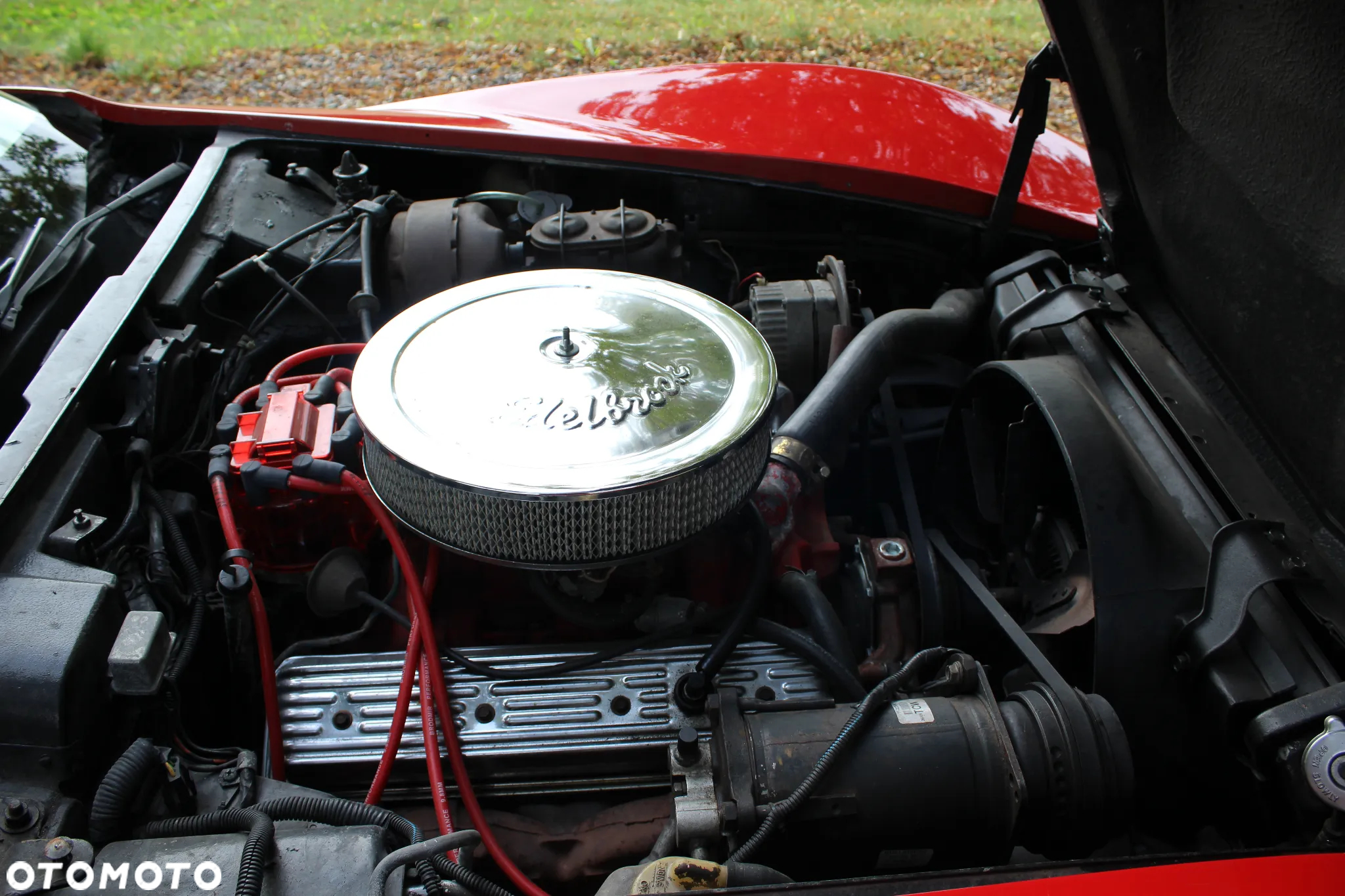 Chevrolet Corvette - 21