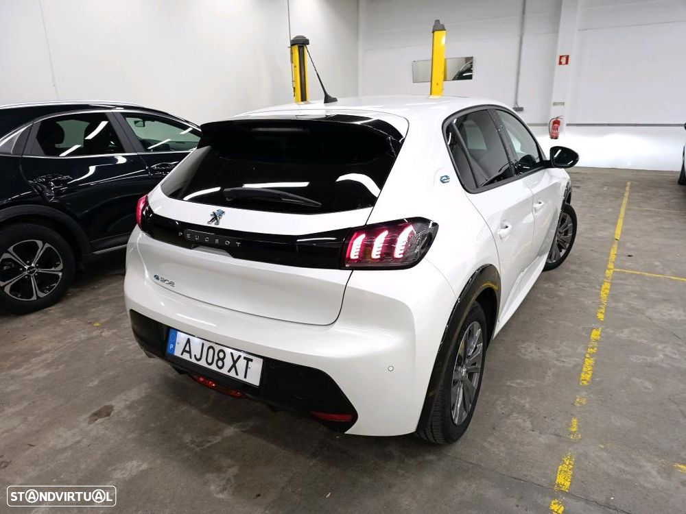 Peugeot e-208 50 kWh Allure - 3