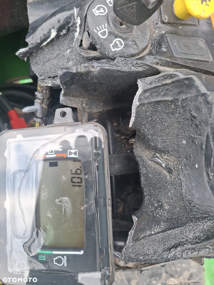 John Deere X350R - 6