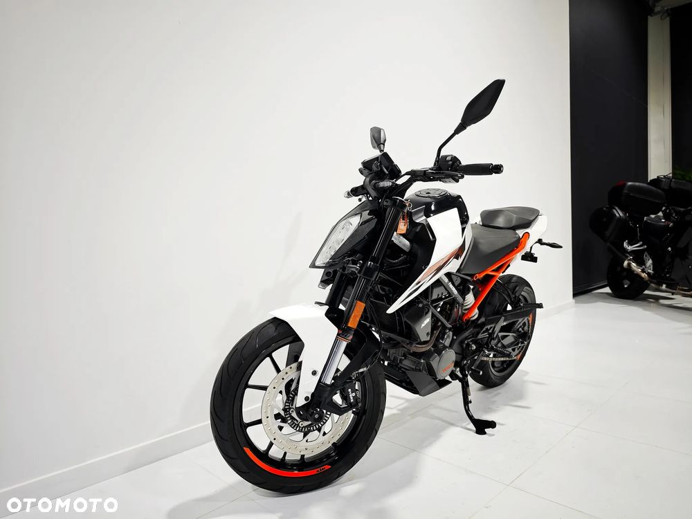 KTM Duke - 3