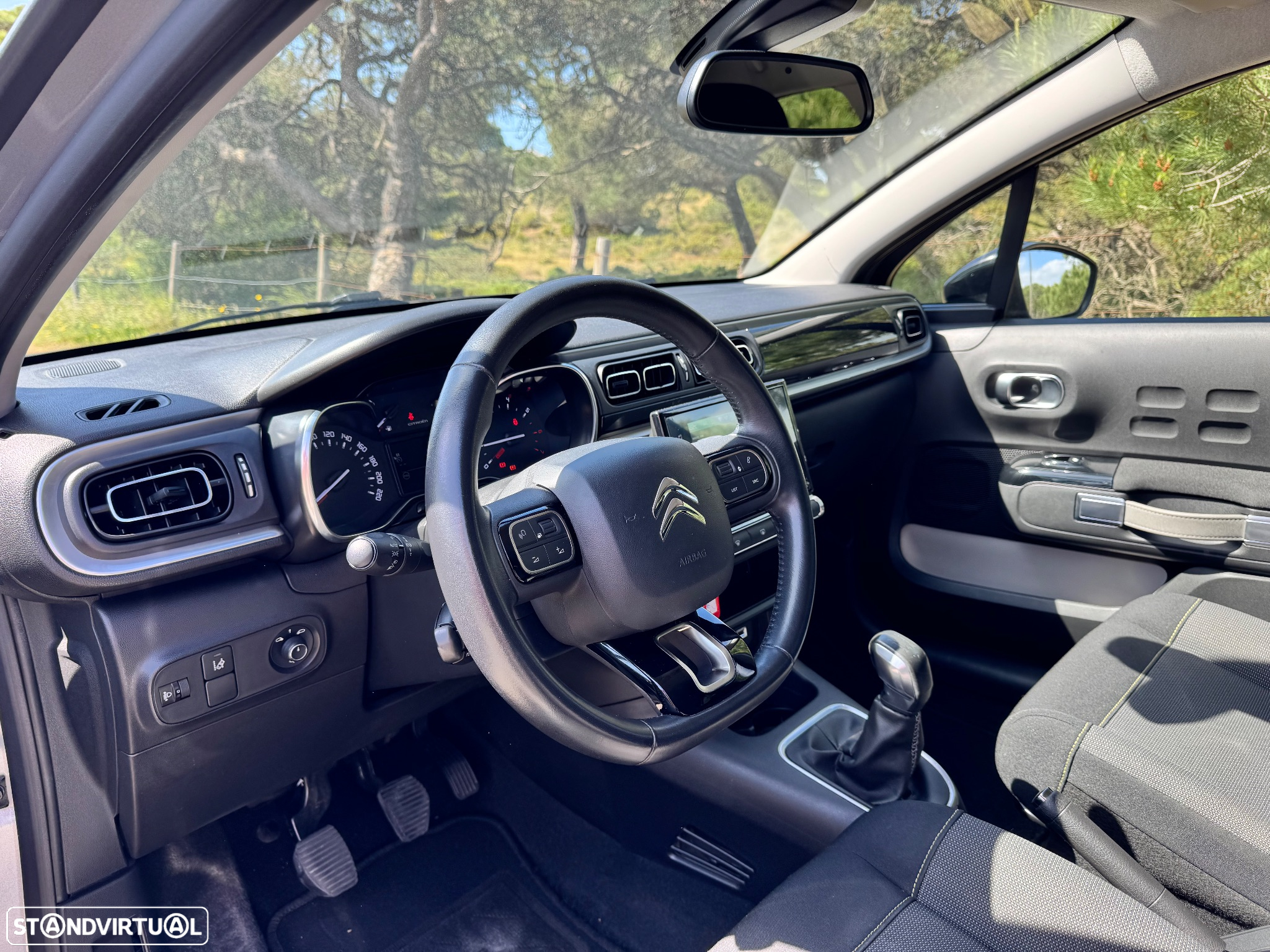 Citroën C3 1.2 PureTech Shine - 8