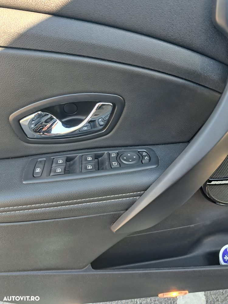 Renault Megane ENERGY dCi 130 BOSE EDITION - 9