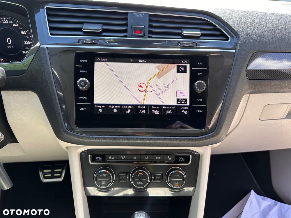 Volkswagen Tiguan - 35
