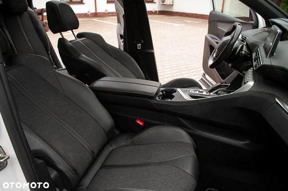 Peugeot 5008 1.5 BlueHDi GT S&S EAT8 - 24