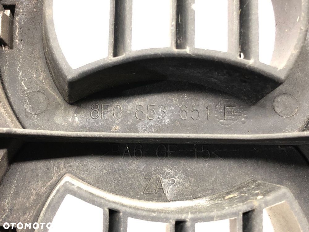 ATRAPA GRILL  AUDI A4 B6 (8E2) 2000 - 2005 1.6 75 kW [102 KM] benzyna 2000 - 2004 8E0853651F - 3