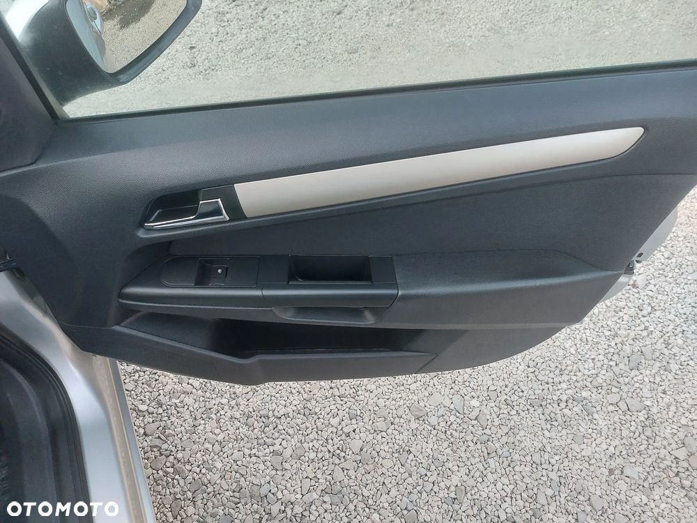 Opel Astra 1.6 Enjoy - 14
