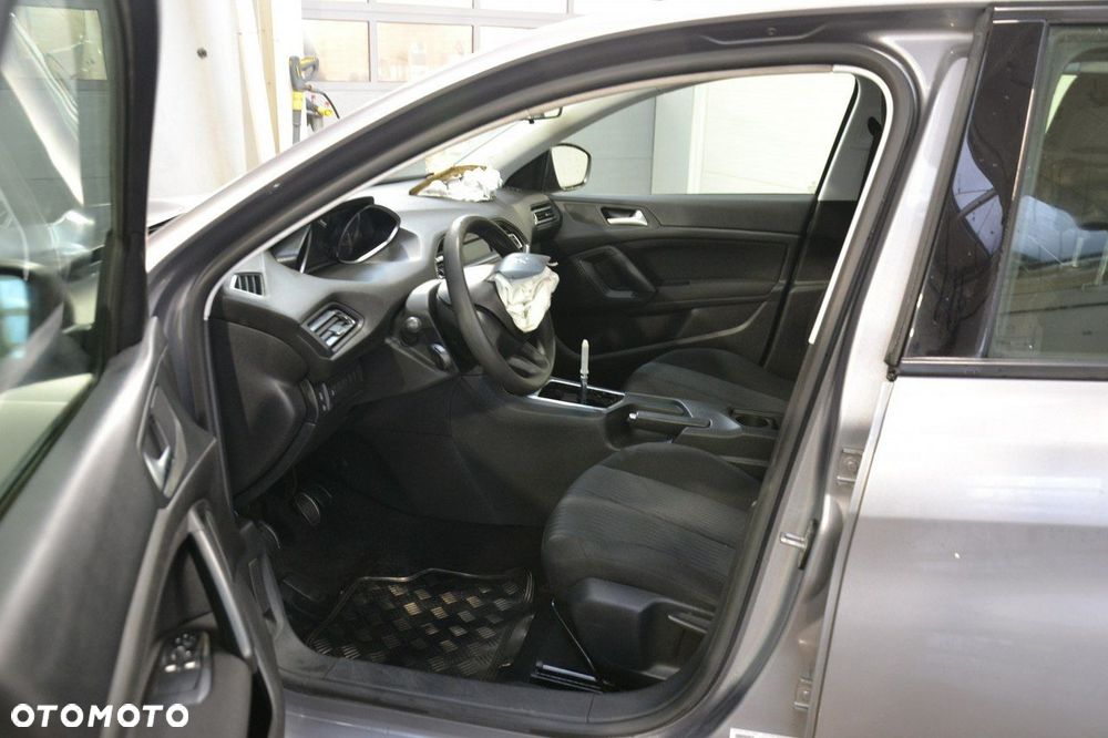 Peugeot 308 - 15