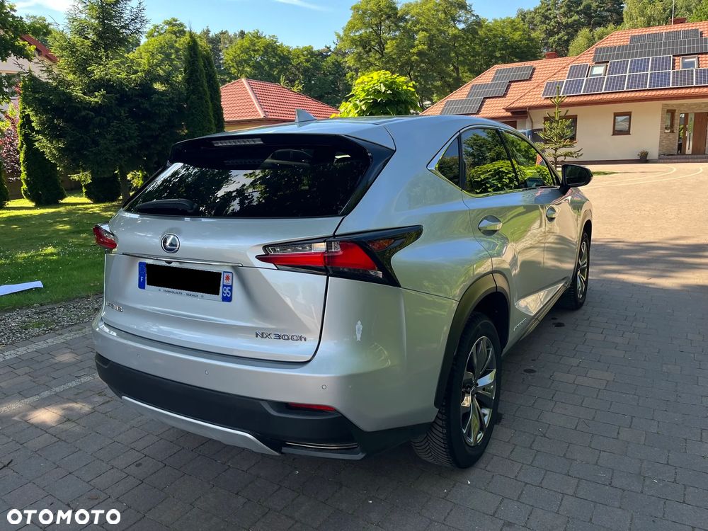 Lexus NX 300h E-FOUR F SPORT - 5