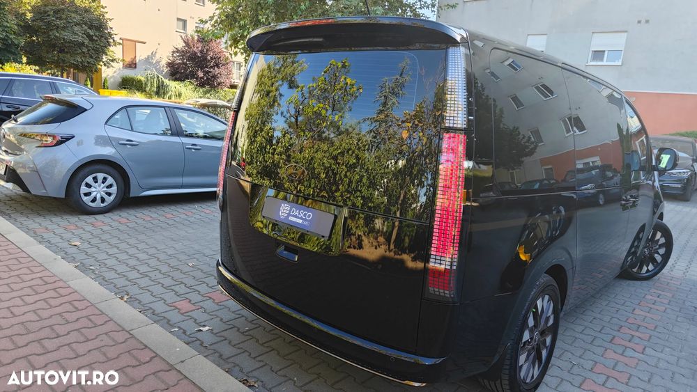 Hyundai Staria 2.2 CRDi Signature - 20