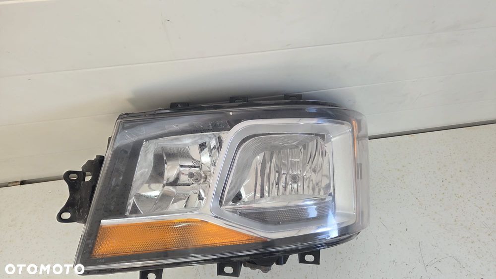 Lampa przednia reflektor H7 Scania 2674384 - 1