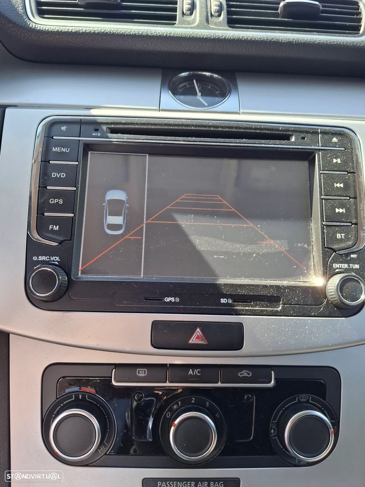 VW Passat Variant 1.6 TDI BlueMotion - 6