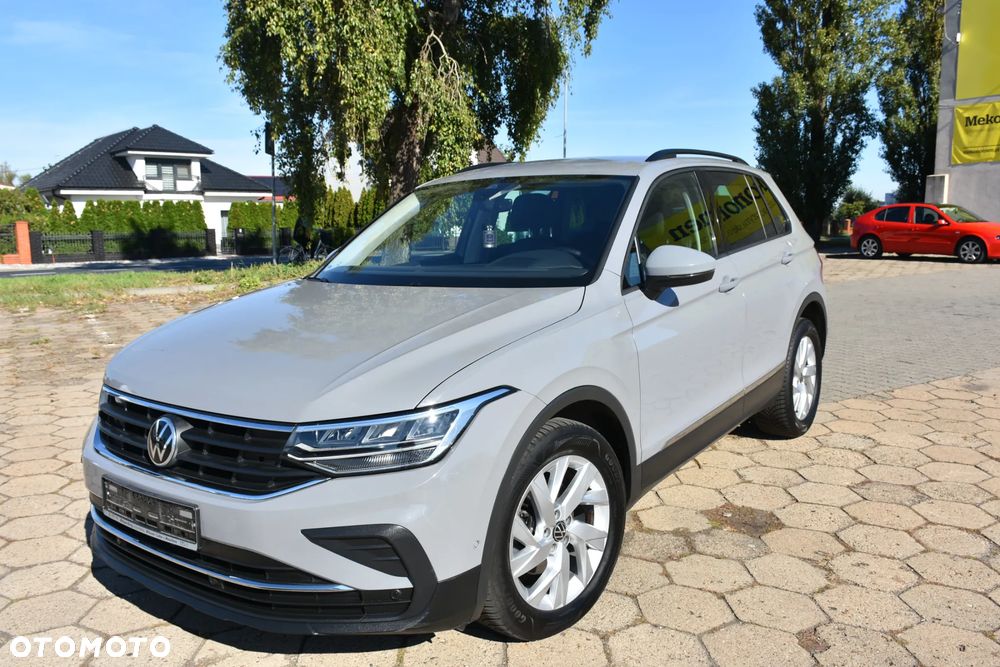 Volkswagen Tiguan - 2