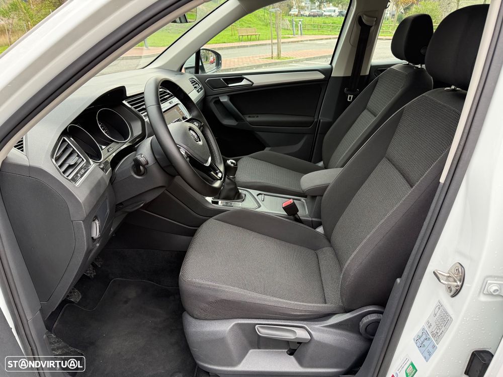 VW Tiguan 1.6 TDI Tech - 14